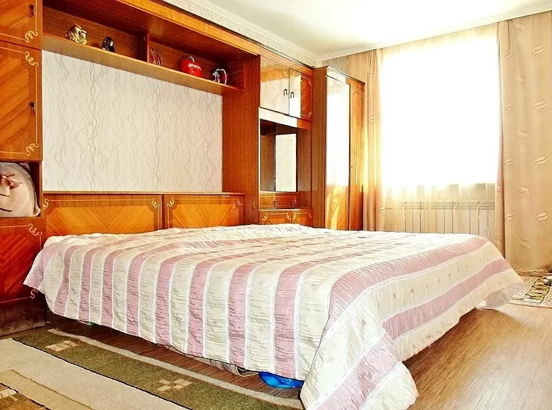 • Продаем трехкомнатную квартиру в отличном состоянии,  в Караганде.  9