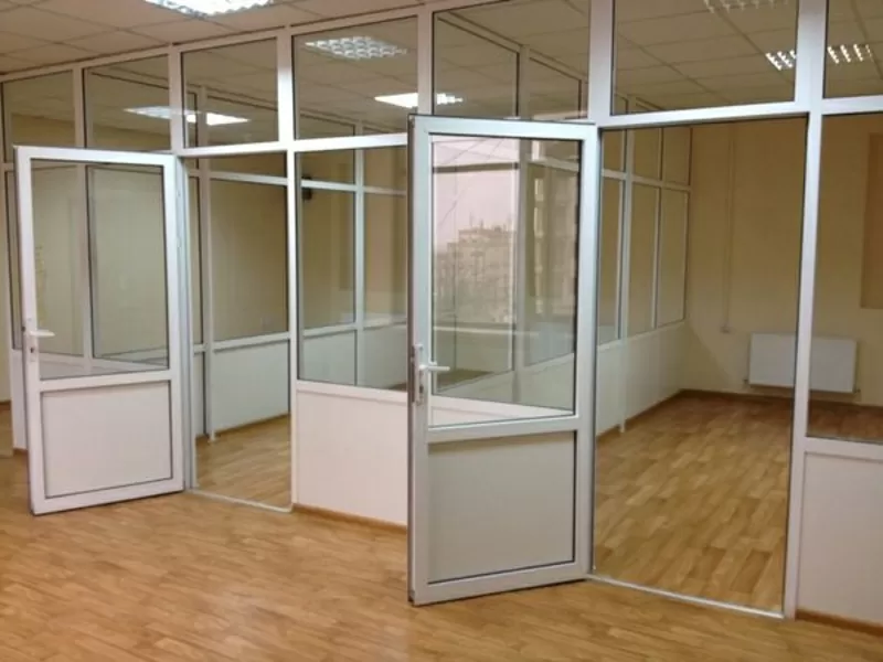 Перегородки пластиковые и алюминиевые. 2